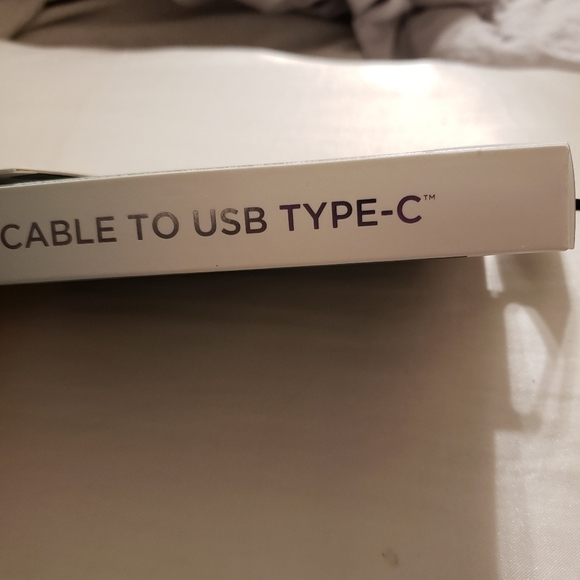 NWB iHome Green Durastrain Lightning 6ft Charging Cable to USB Type C - Picture 4 of 5